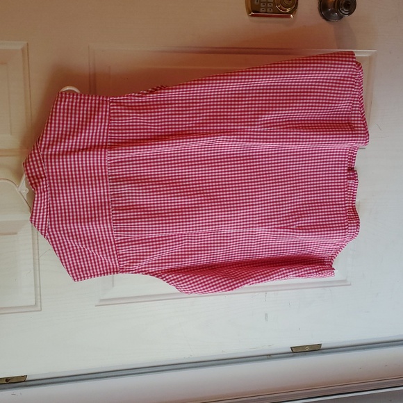 Basic Edition Women Plus Size Sleeveless Tailored Button down - Picture 2 of 9